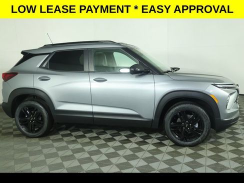 New 2026 Chevrolet TrailBlazer LT w/ Convenience Package AWD/4WD image 2