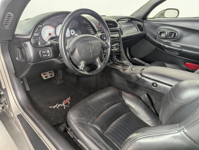 Used 1999 Chevrolet Corvette Coupe w/ Memory Pkg RWD image 17