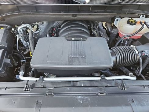 Certified 2025 Chevrolet Tahoe LS RWD image 30