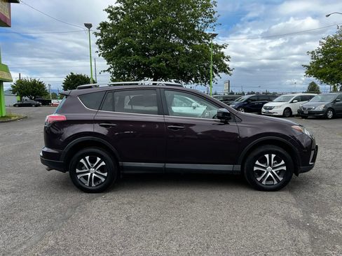 Used 2017 Toyota RAV4 LE w/ Preferred Accessory Package AWD/4WD image 2