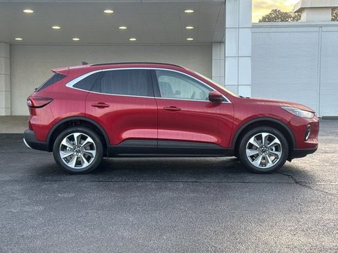 Used 2023 Ford Escape Platinum w/ Class II Trailer Tow Package image 2