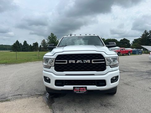 Used 2022 RAM 3500 Big Horn w/ Max Tow Package AWD/4WD image 2