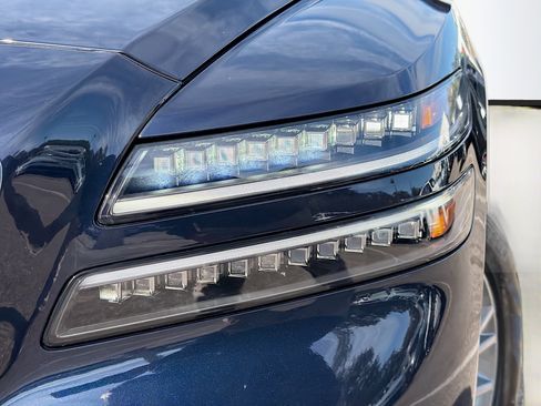 Used 2025 Genesis GV80 2.5T image 9