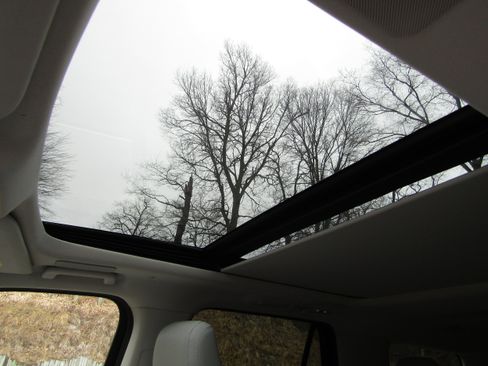 Used 2025 Ford Expedition Platinum w/ Platinum Ultimate Package image 40