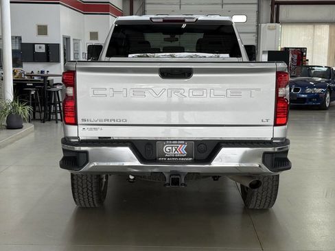 Used 2022 Chevrolet Silverado 3500 LT w/ Convenience Package AWD/4WD image 3