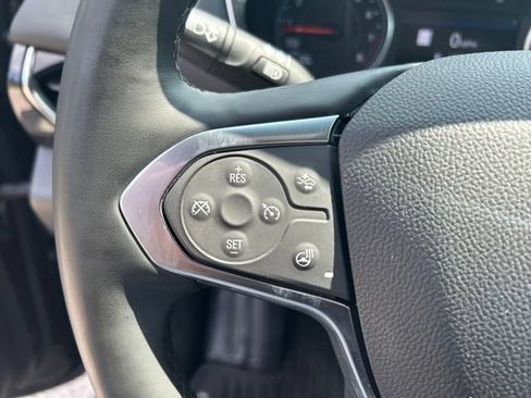 Used 2023 Chevrolet Traverse RS AWD/4WD image 12