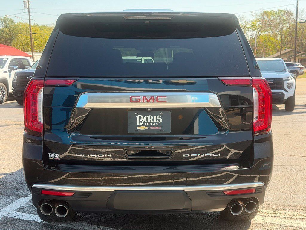 Used 2023 GMC Yukon Denali AWD/4WD image 5