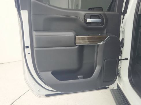 Certified 2021 Chevrolet Silverado 1500 LT Trail Boss w/ Convenience Package II AWD/4WD image 25