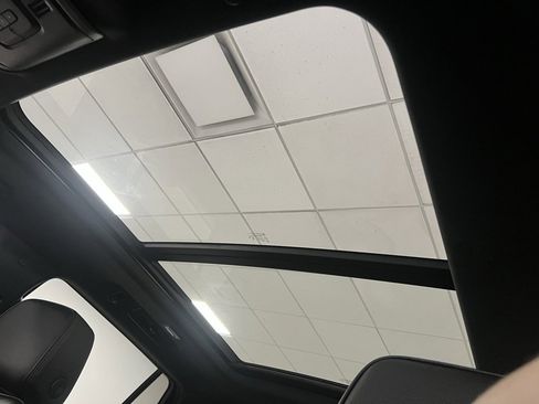 Used 2024 GMC Yukon Denali image 45