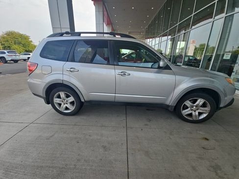 Used 2009 Subaru Forester 2.5X w/ Utility Pkg AWD/4WD image 2