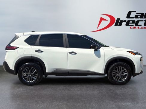 Used 2023 Nissan Rogue S FWD image 3