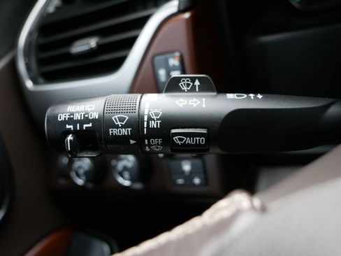 Used 2017 Chevrolet Suburban Premier AWD/4WD image 35