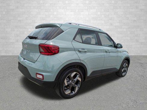 New 2026 Hyundai Venue SEL FWD image 2