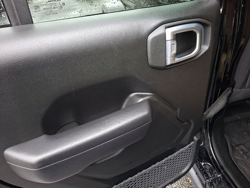 Certified 2022 Jeep Wrangler Unlimited Sport image 19