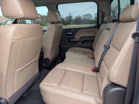 Used 2017 GMC Sierra 2500 Denali w/ Duramax Plus Package image 13