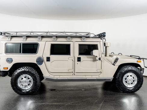 Used 2003 HUMMER H1 4-Door Wagon image 5