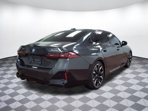 Certified 2025 BMW 550e xDrive w/ Executive Package image 7