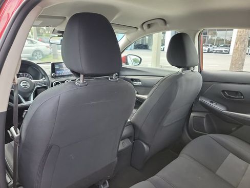 Used 2024 Nissan Sentra SV FWD image 11