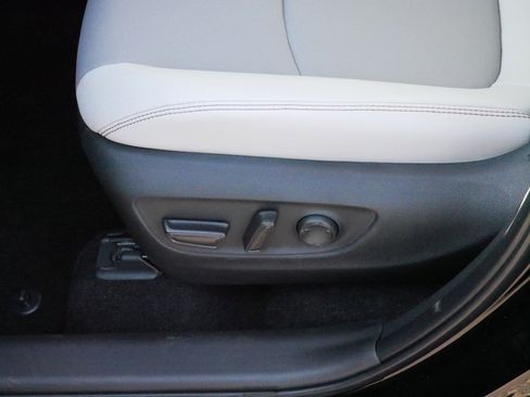 Certified 2025 Toyota RAV4 XLE Premium image 20