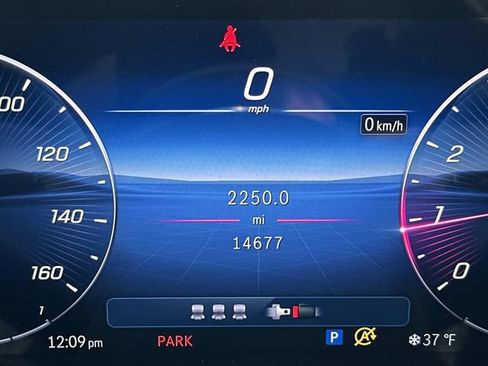 Certified 2025 Mercedes-Benz GLC 300 4MATIC image 21