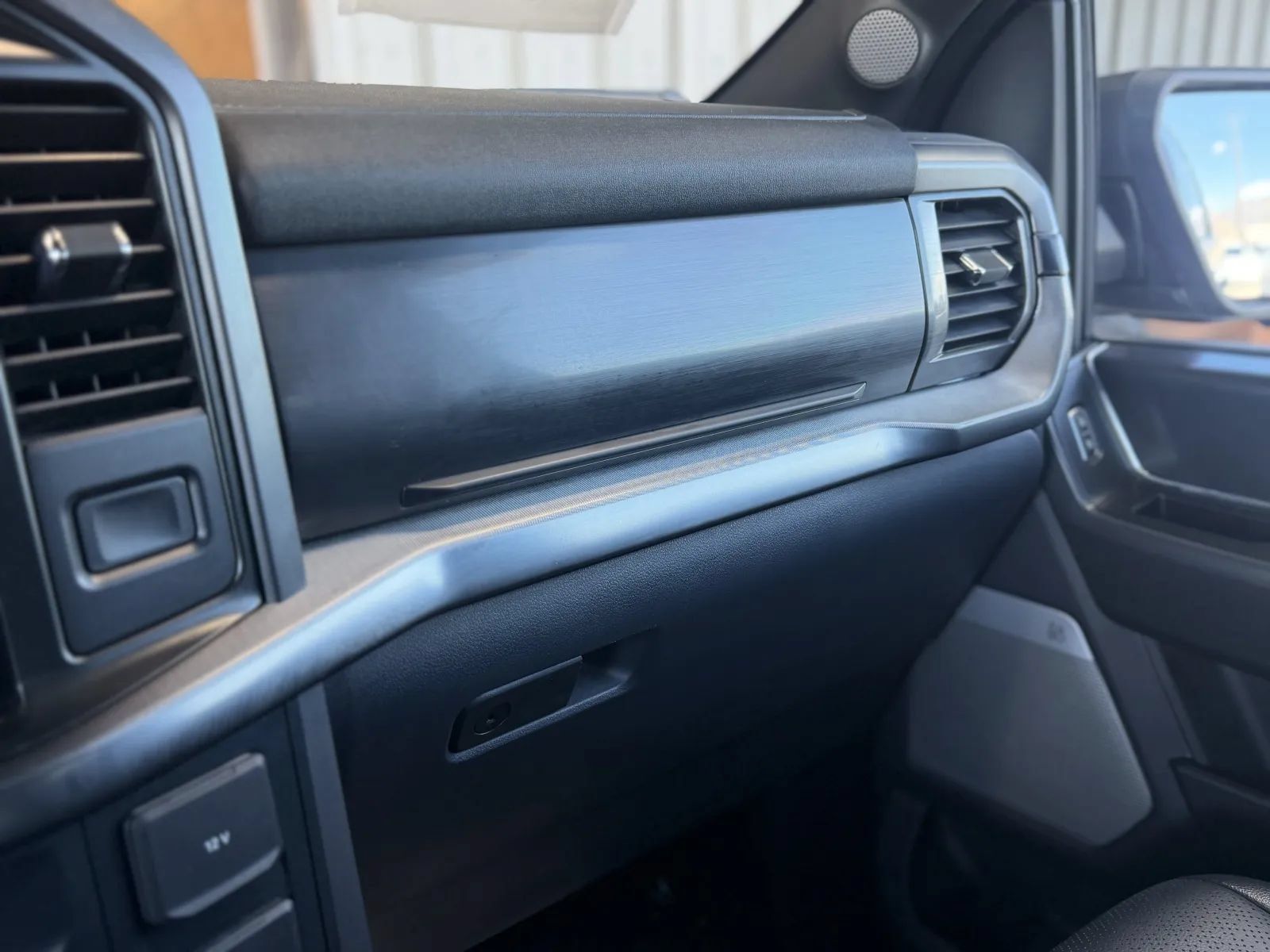 Used 2024 Ford F150 Lariat w/ Bed Utility Package AWD/4WD image 37