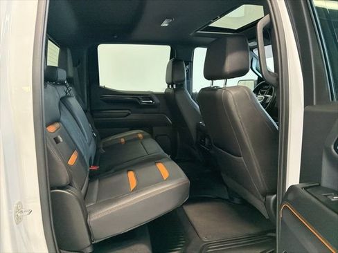 Used 2024 GMC Sierra 1500 AT4 w/ Technology Package image 45