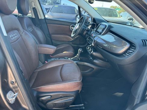 Used 2016 FIAT 500X Lounge image 16