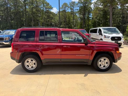 Used 2016 Jeep Patriot Sport w/ Power Value Group FWD image 6