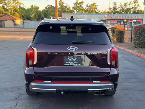 Used 2024 Hyundai Palisade Calligraphy image 5