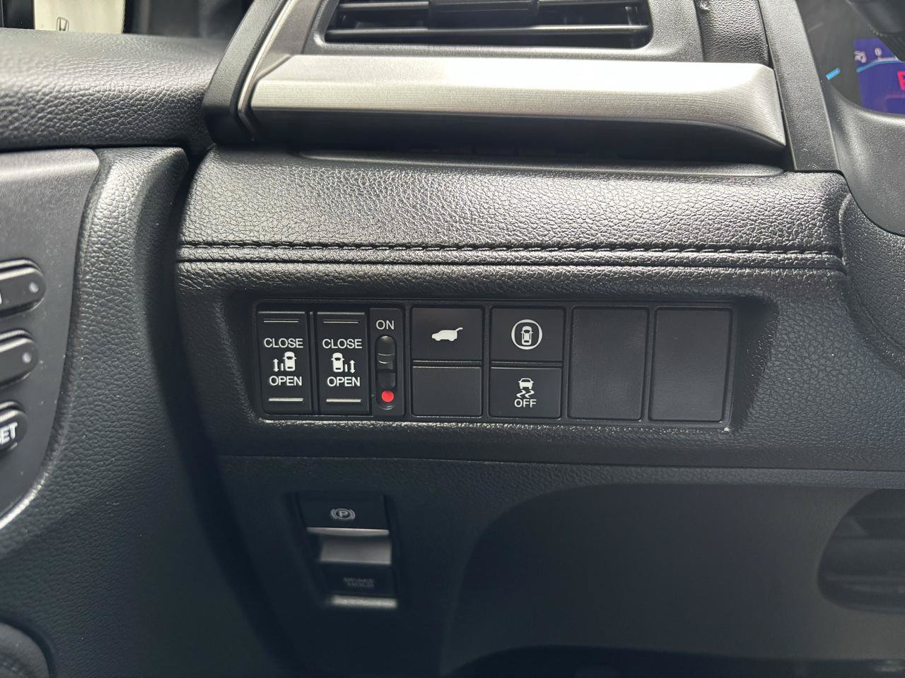 Used 2023 Honda Odyssey EX-L image 13