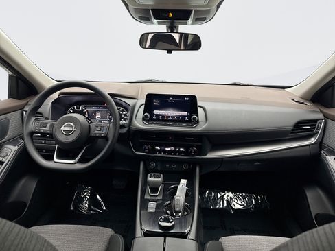 Used 2023 Nissan Rogue SV image 14