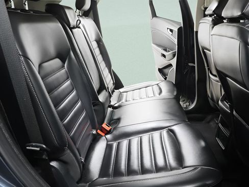 Used 2024 Ford Edge SEL image 30