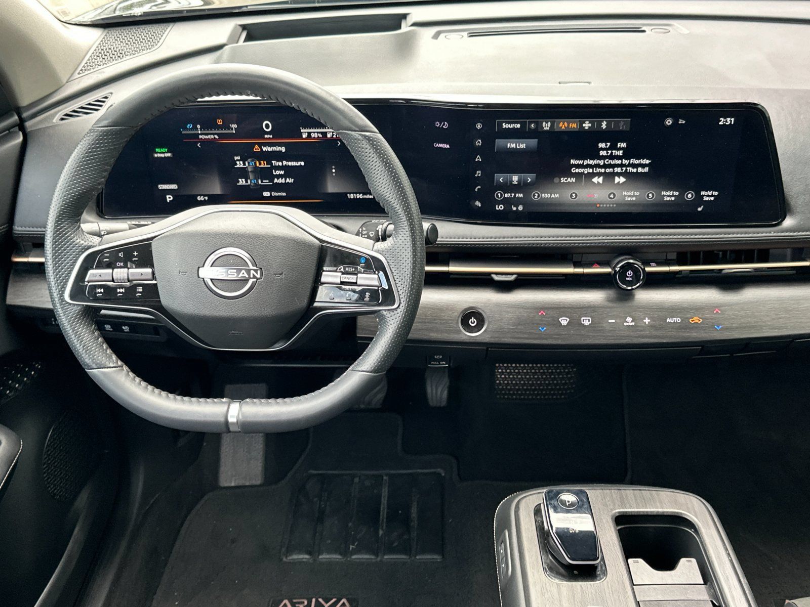 Used 2024 Nissan Ariya FWD image 13
