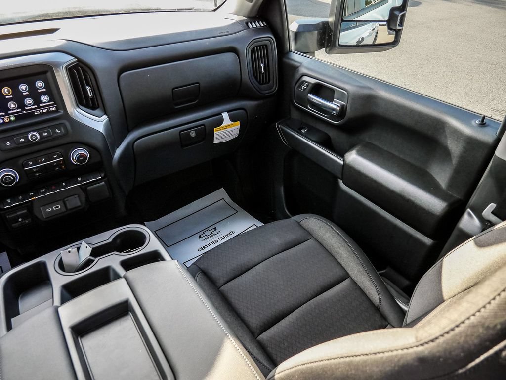 New 2026 Chevrolet Silverado 2500 Custom w/ Custom Value Package AWD/4WD image 31