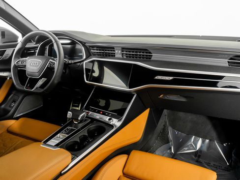 Used 2025 Audi RS 6 performance image 53