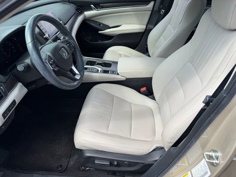 Used 2020 Honda Accord Touring image 22