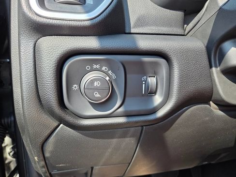 Used 2024 RAM 2500 Big Horn w/ Night Edition AWD/4WD image 30