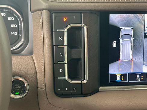 Used 2021 GMC Yukon Denali w/ Denali Ultimate Package AWD/4WD image 24