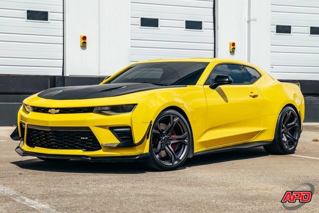 Used 2017 Chevrolet Camaro SS RWD image 40