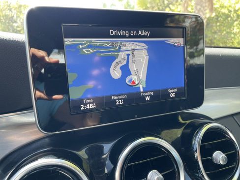 Used 2018 Mercedes-Benz C 300 Sedan image 18