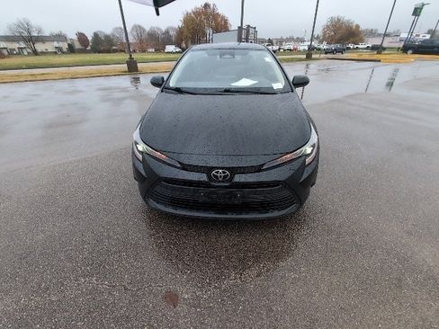 Certified 2023 Toyota Corolla LE image 9