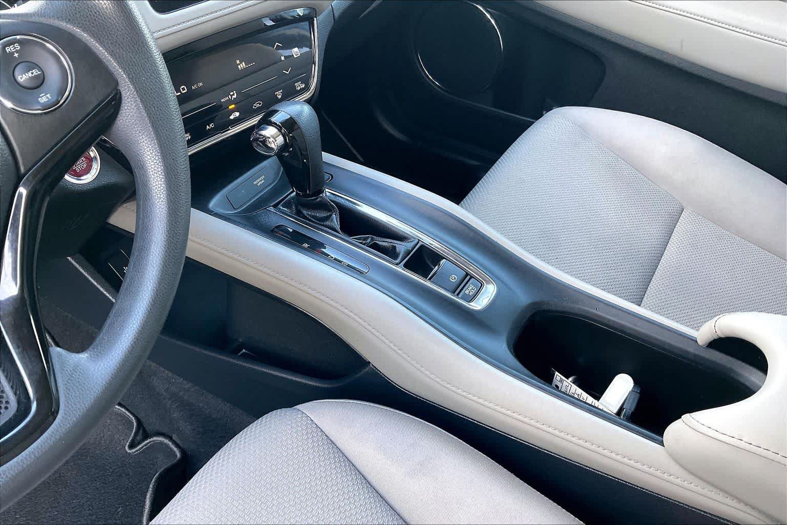Used 2016 Honda HR-V EX image 16