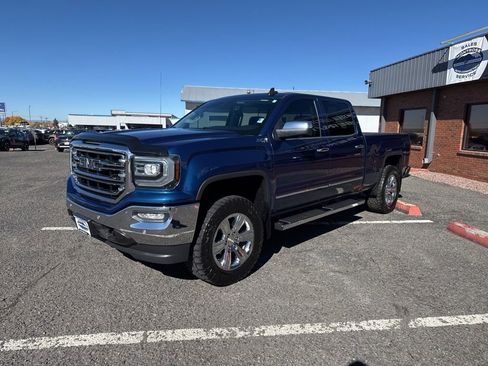 Used 2018 GMC Sierra 1500 SLT image 3