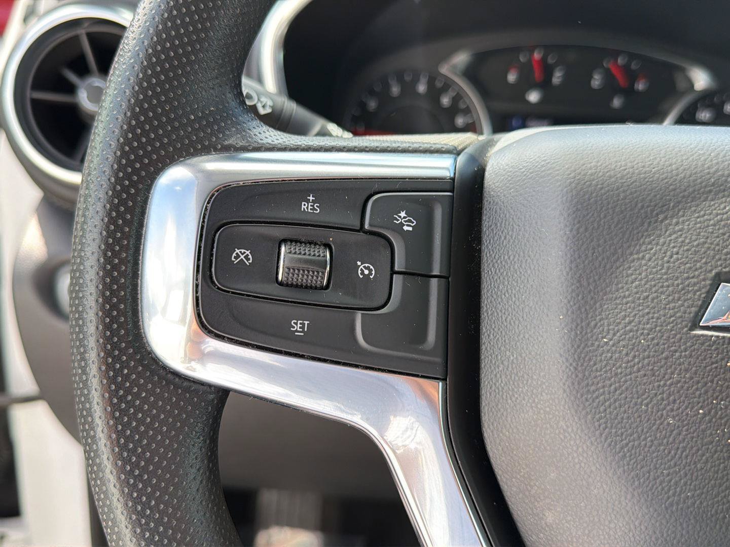 Used 2022 Chevrolet Blazer LT FWD image 20