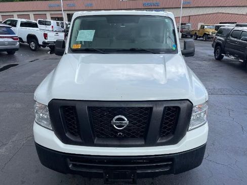 Used 2019 Nissan NV 2500 SV image 3