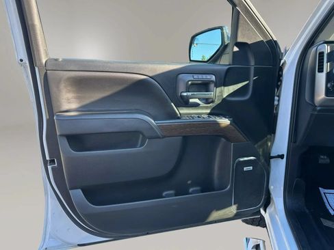 Used 2018 GMC Sierra 1500 Denali AWD/4WD image 12