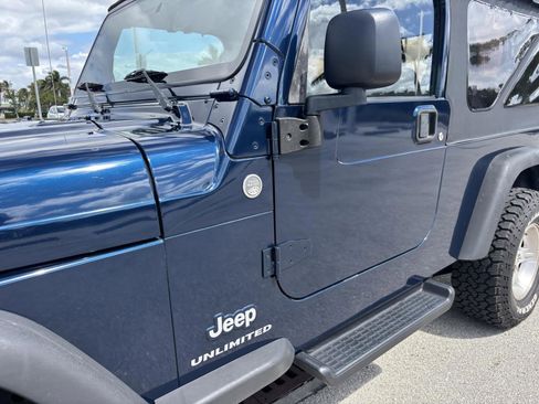 Used 2005 Jeep Wrangler Unlimited image 12