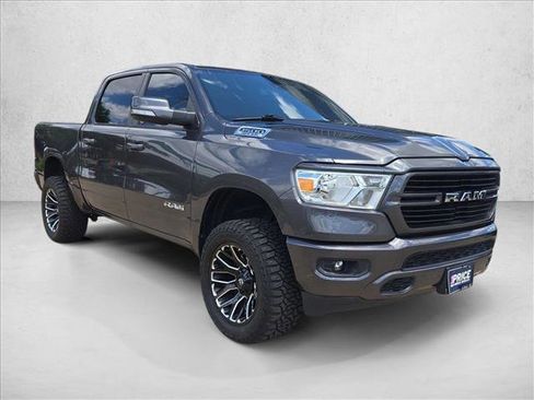Used 2020 RAM 1500 Lone Star RWD image 3