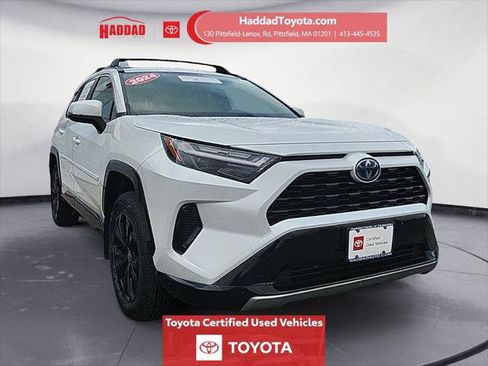 Certified 2024 Toyota RAV4 SE w/ Convenience Package AWD/4WD image 8