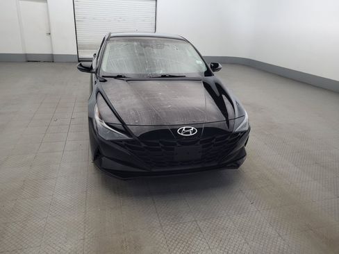 Used 2022 Hyundai Elantra SEL image 14